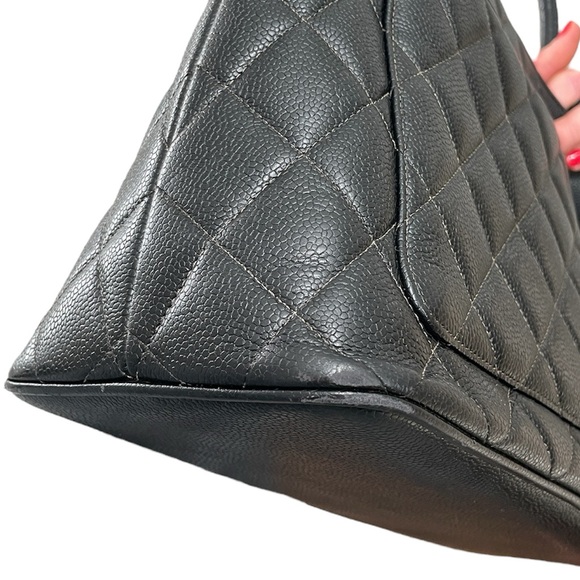 Chanel Medallion Tote - Picture 6 of 17